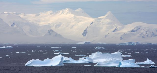 ANTARKTYDA / antarktyda / gerlache strait / Gerlache strait