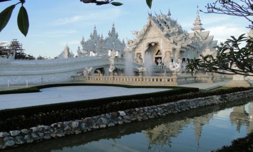 TAJLANDIA / - / Phitsanulok / Wsp�czesna �wi�tynia