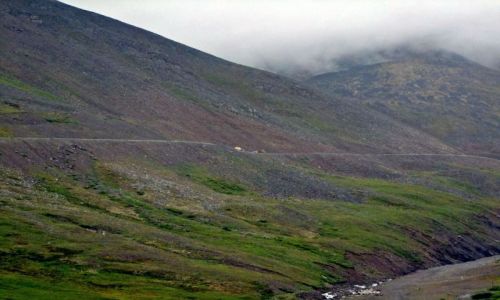 ALASKA / - / Alaska / North Slope / Brooks Range / Droga na przelecz Atigun