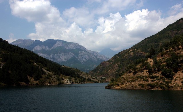 Zdj cia: Na rzece Drinie, Kukes, Jezioro Koman, ALBANIA
