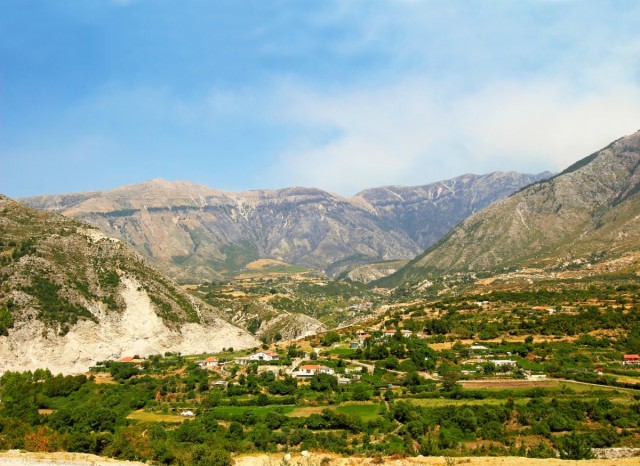 Zdj cia: Przecz Llogara, Gry albaskie, ALBANIA