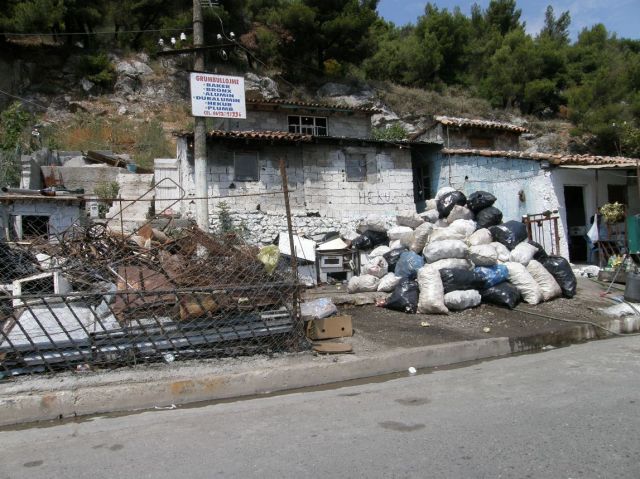 Zdjęcia: Albania, bałkany, skup złomu, ALBANIA Zdjęcia: Albania, bałkany, skup złomu, ALBANIA