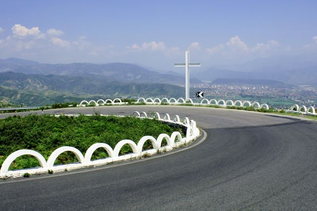 Zdjęcia: Góry Albanii, Zakręt, ALBANIA Zdjęcia: Góry Albanii, Zakręt, ALBANIA