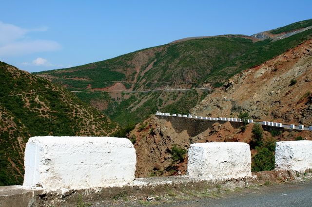 Zdjęcia: Góry Albanii, Barierki 2, ALBANIA Zdjęcia: Góry Albanii, Barierki 2, ALBANIA
