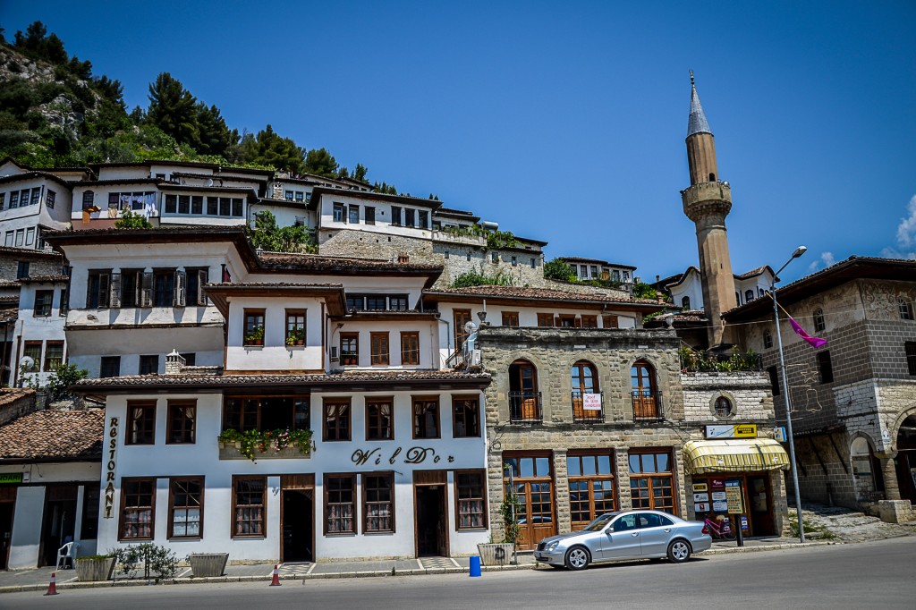 Zdjęcia: Berat, Berat, Miasto 1000 okien, ALBANIA Zdjęcia: Berat, Berat, Miasto 1000 okien, ALBANIA