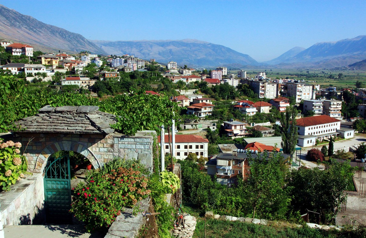 Zdjęcia: Gjirokastra, Saranda, W dolinie, ALBANIA Zdjęcia: Gjirokastra, Saranda, W dolinie, ALBANIA