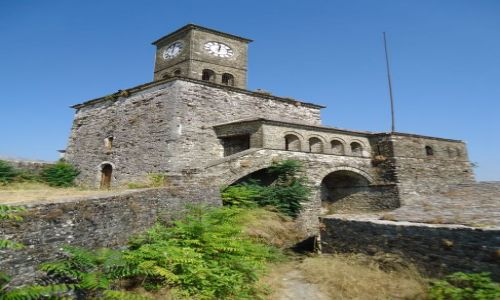 Zdjcie ALBANIA / Gjirokaster / Gjirokaster / Symbol miasta