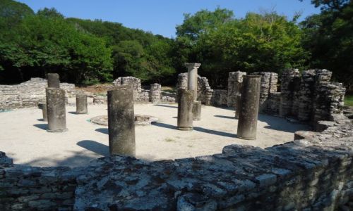 Zdjcie ALBANIA / Saranda / Butrint / Baptysterium
