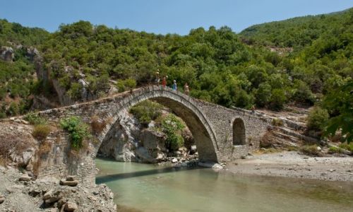 Zdjecie ALBANIA / - / albania / Rzymski most
