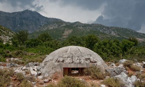 Zdjecie ALBANIA / - / albania / Bunkier