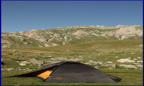 Zdjęcie ALBANIA / Mali I Korabit / U podnóża masywu Korabit / KONKURS