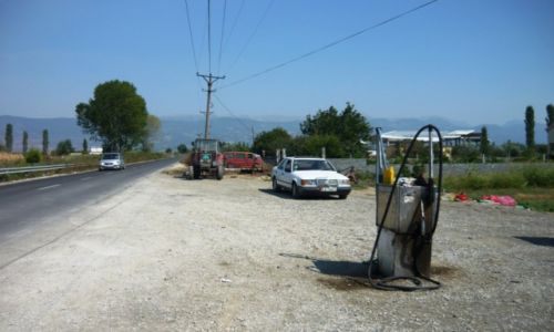 ALBANIA / Shkoder-Tirane / Shkoder-Tirane / Drogi Albanii