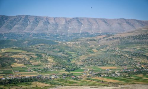 ALBANIA / Berat / Berat / Miasto 1000 okien