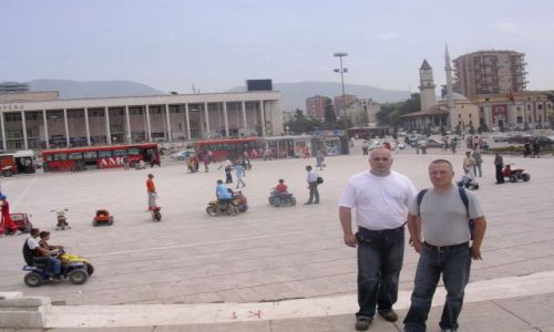 Zdjecie ALBANIA / Albania / Tirana / Plac Skadenberga-Tirana