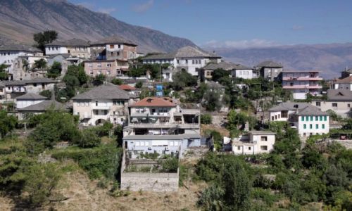 Zdjęcie ALBANIA / - / Gjirokaster / Miasto tysiąca schodów