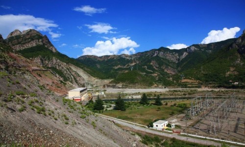 Zdjcie ALBANIA / Kukes / Koman / Blok energetyczny