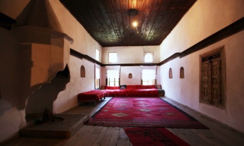 Zdjecie ALBANIA / Gjirokastra / Dom Skenduli / Pokj dzienny