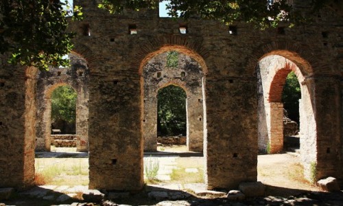 Zdjecie ALBANIA / Saranda / Butrint / Wielka Bazylika. ruiny