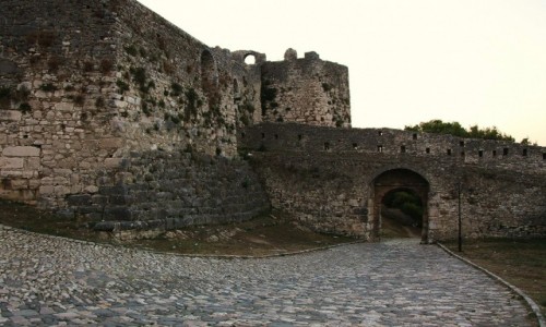 Zdjcie ALBANIA / Berat / Twierdza Kale / Brama