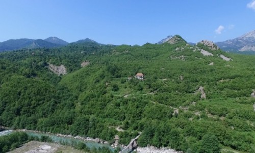 Zdjcie ALBANIA / Gory Przeklete / okolice Nicaj Shale / ICAN4x4