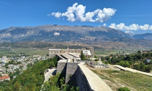 Zdjęcie ALBANIA / Płd.-zach. Albania / Gjirokastra / Gjirokastra-zamek