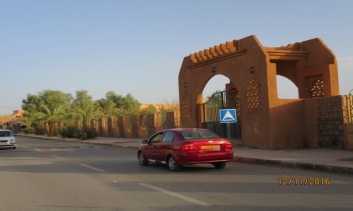 Zdjęcie ALGIERIA / Ilizi / Ilizi / Algieria - miasto Ilizi