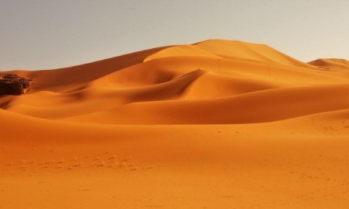 Zdjcie ALGIERIA / Sahara / Tin Merzouga / https://www.youtube.com/watch?v=xO03WUS8Bi4