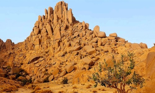 Zdjcie ALGIERIA / Sahara / okolice Tamanrasset / Niezwyke gry
