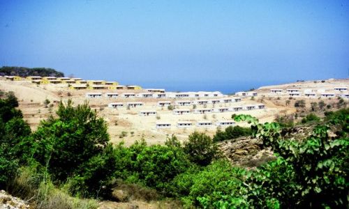 Zdjęcie ALGIERIA / wschód, / corniche- Tichi-Jijel / wioska socjalistyczna