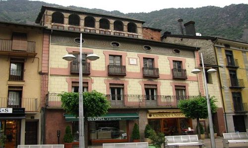 Zdjęcie ANDORA / Andorra la Vell / Andorra la Vell / stare miasto