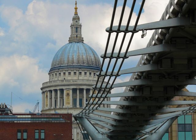 Zdjęcia: Londyn, City, Millenium Bridge i katedra Św.Pawła , ANGLIA Zdjęcia: Londyn, City, Millenium Bridge i katedra Św.Pawła , ANGLIA