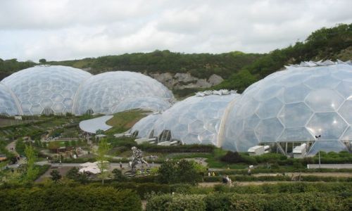 Zdjecie ANGLIA / Cornwall / Eden Project / Nawet na jaowej ziemi moe powsta ycie