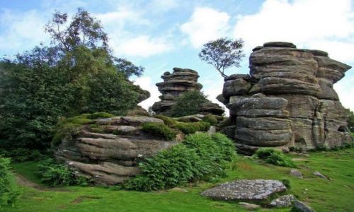 Zdjęcie ANGLIA / North Yorkshire / droga B 6265 miedzy Ripon a Skipton / formy skalne (Castle)   Brimham Rocks