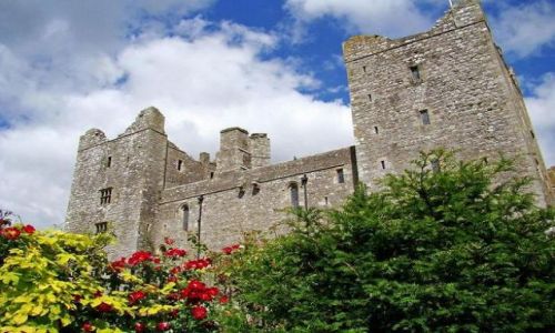 Zdjęcie ANGLIA / North Yorkshire / Bolton / dosc dobrze zachowane skrzydlo zamku( Bolton Castle)