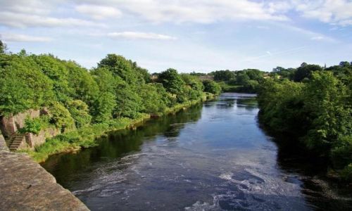 Zdjęcie ANGLIA / North Yorkshire / Bernard Castle / rzeka Tees  ( widok z mostu )