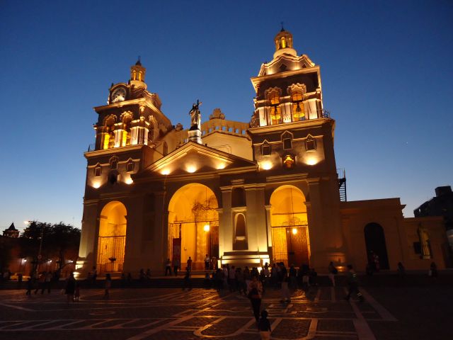 Zdjęcia: Cordoba, Cordoba, Cordoba nocą - katedra, ARGENTYNA Zdjęcia: Cordoba, Cordoba, Cordoba nocą - katedra, ARGENTYNA
