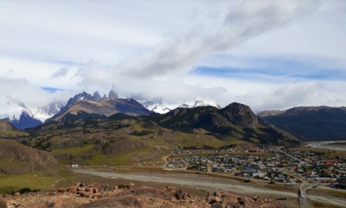 Zdjcie ARGENTYNA / Patagonia / El Chalten  / Panorama El Chalten z masywem Fitz Roya 