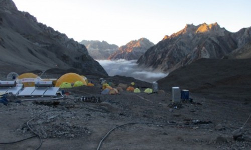 Zdjęcie ARGENTYNA / Andy / Plaza De Mulas / Poranne mgły w bazie