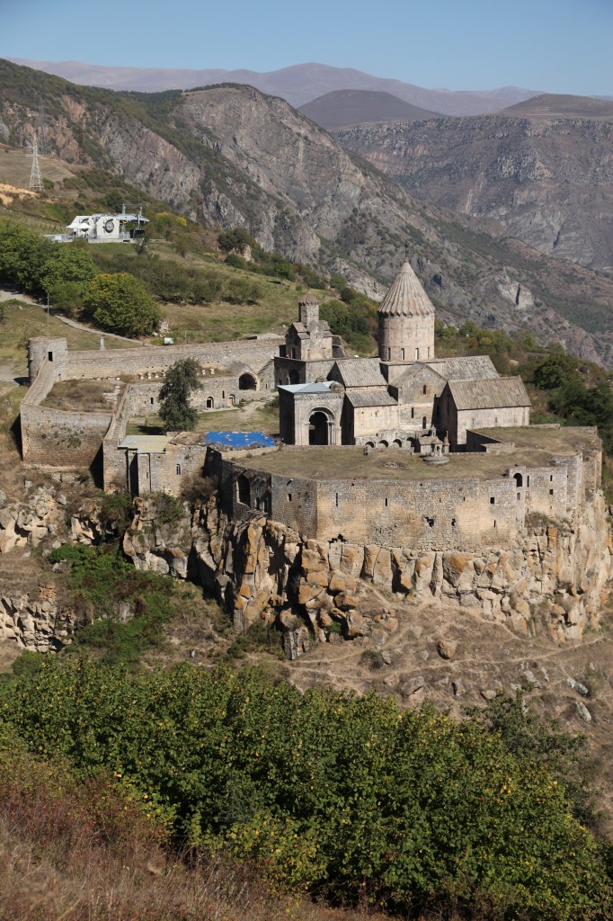 Zdjęcia:  Kanion rzeki Vorotan, Sjunik, Zespół klasztorny Tatew, ARMENIA Zdjęcia:  Kanion rzeki Vorotan, Sjunik, Zespół klasztorny Tatew, ARMENIA