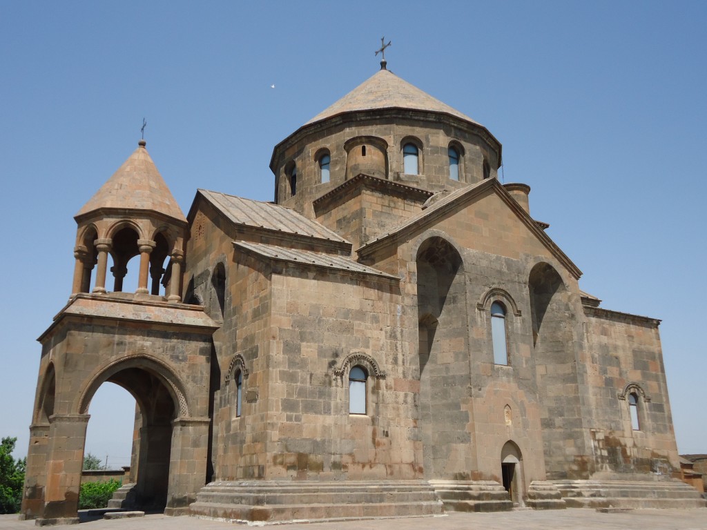 Zdjęcia: Eczmiadzyn (Wagharszapat), Armawir, Chripsyne (3), ARMENIA Zdjęcia: Eczmiadzyn (Wagharszapat), Armawir, Chripsyne (3), ARMENIA