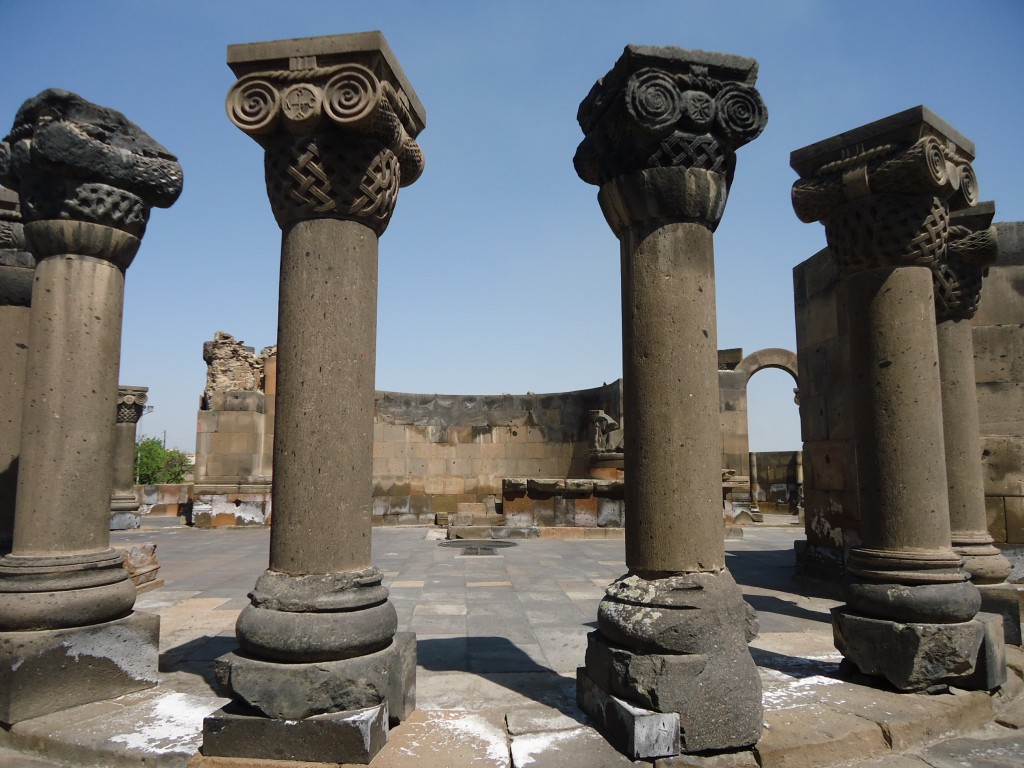 Zdjęcia: Eczmiadzyn (Wagharszapat), Armawir, Zwartnoc, ARMENIA Zdjęcia: Eczmiadzyn (Wagharszapat), Armawir, Zwartnoc, ARMENIA