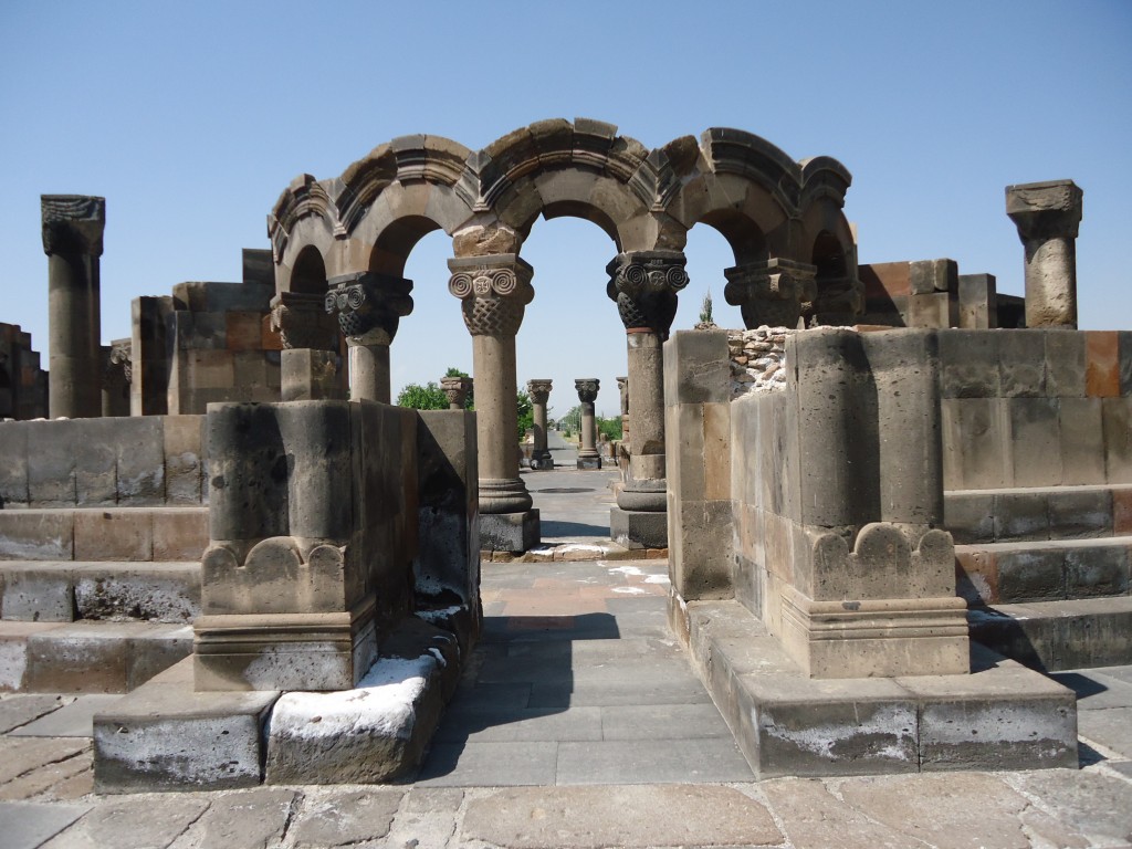 Zdjęcia: Eczmiadzyn (Wagharszapat), Armawir, Zwartnoc (2), ARMENIA Zdjęcia: Eczmiadzyn (Wagharszapat), Armawir, Zwartnoc (2), ARMENIA