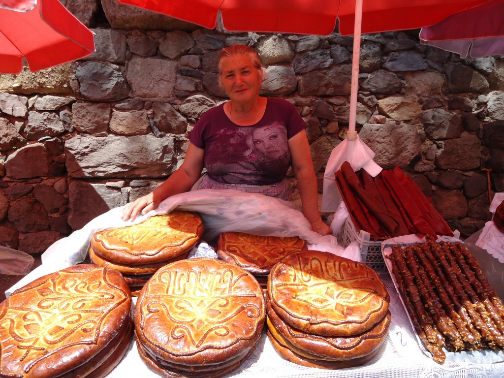 Zdjęcia: Gegard, Kotajk, Pod monastyrem, ARMENIA Zdjęcia: Gegard, Kotajk, Pod monastyrem, ARMENIA