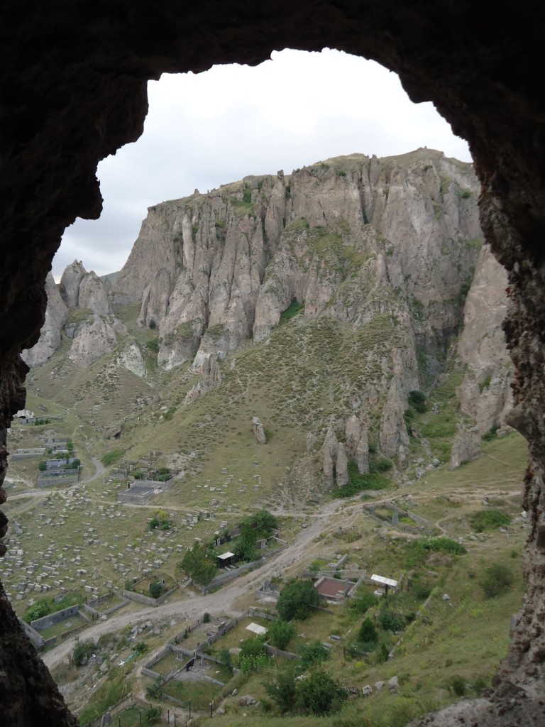 Zdjęcia: Goris, Sjunik, Ormiańska Kapadocja (2), ARMENIA Zdjęcia: Goris, Sjunik, Ormiańska Kapadocja (2), ARMENIA