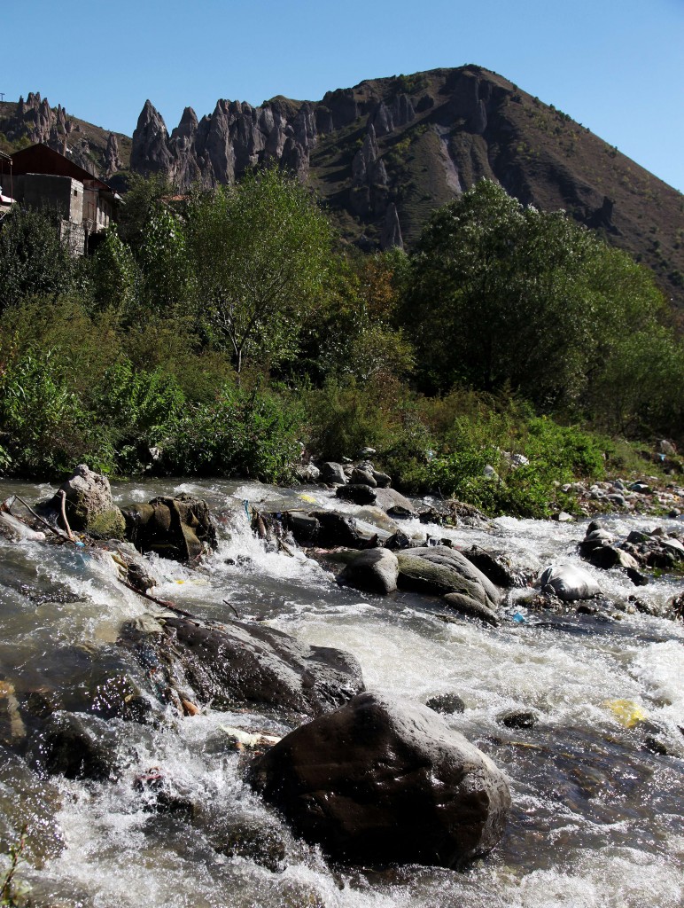 Zdjęcia: Goris, Sjunik, Miasto nad rzeką Gorisem, ARMENIA Zdjęcia: Goris, Sjunik, Miasto nad rzeką Gorisem, ARMENIA