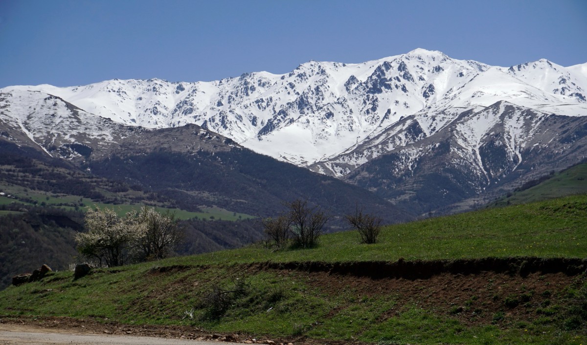 Zdjęcia: Tatew, Góry Barguszati w pobliżu Tatew, ARMENIA Zdjęcia: Tatew, Góry Barguszati w pobliżu Tatew, ARMENIA