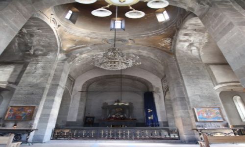 Zdjęcie ARMENIA / Sjunik / Goris / Kościół w Goris, wnętrze