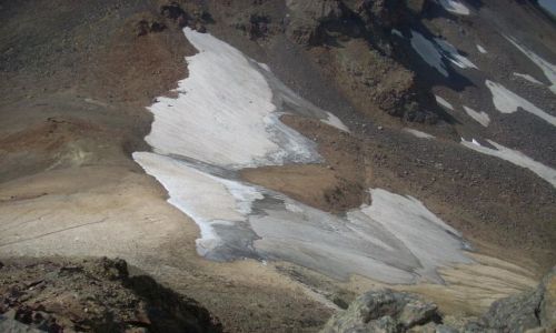 Zdjęcie ARMENIA / brak / Wulkan Aragats (4090 m) najwyzsza gora Armenii / Troche sniegu :)