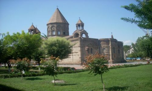 Zdjecie ARMENIA / brak / Eczmiadzyn tzw. ormianski Watykan / Glowna katedra w Eczmiadzyn