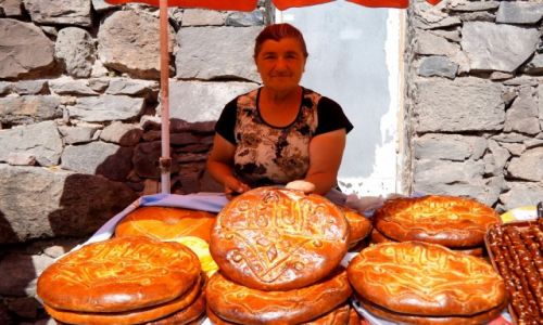 Zdjecie ARMENIA / Erywa / Geghard / Gata
